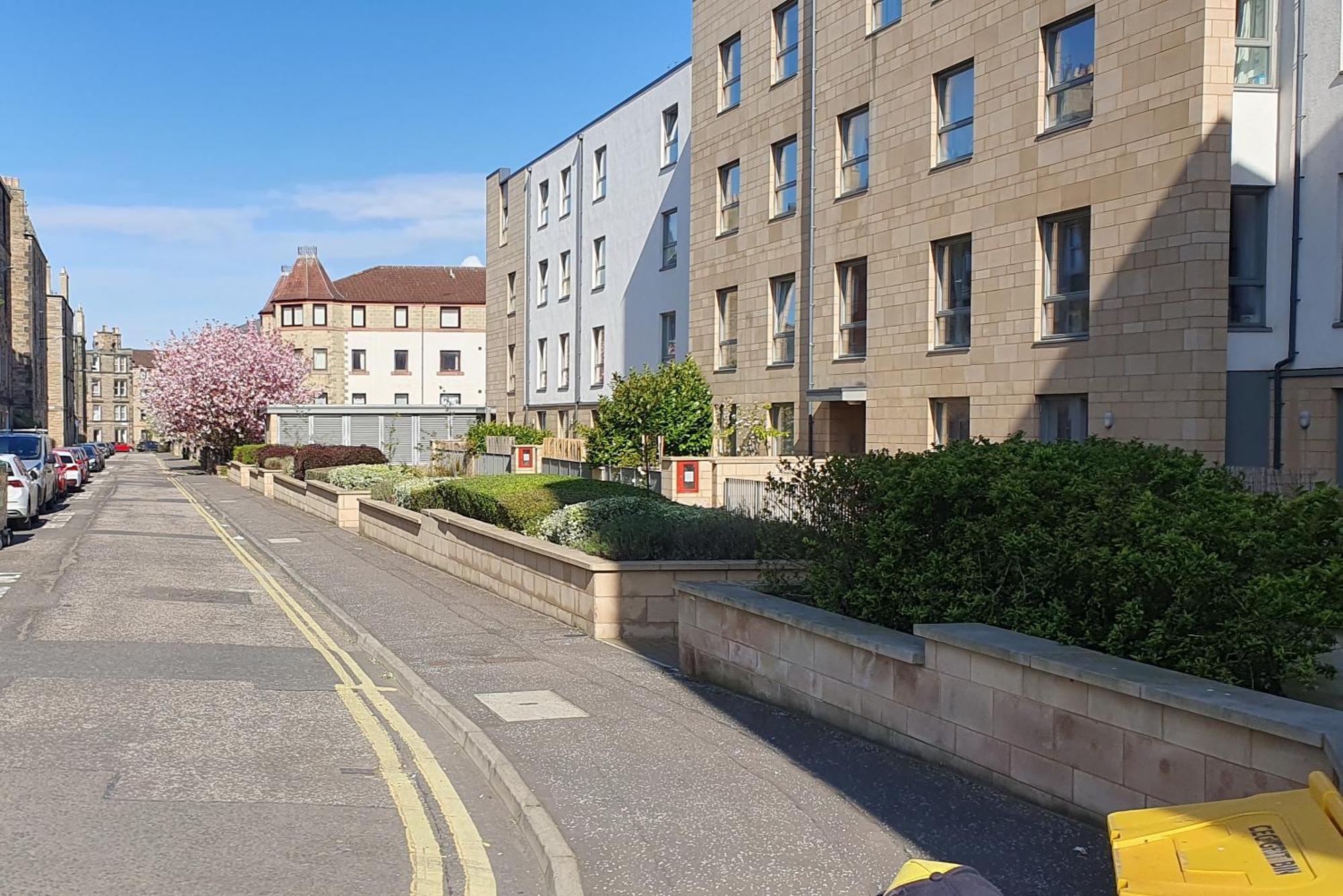 Beautiful Meadowbank Apartment With On-Street Parking Edimburgo Esterno foto